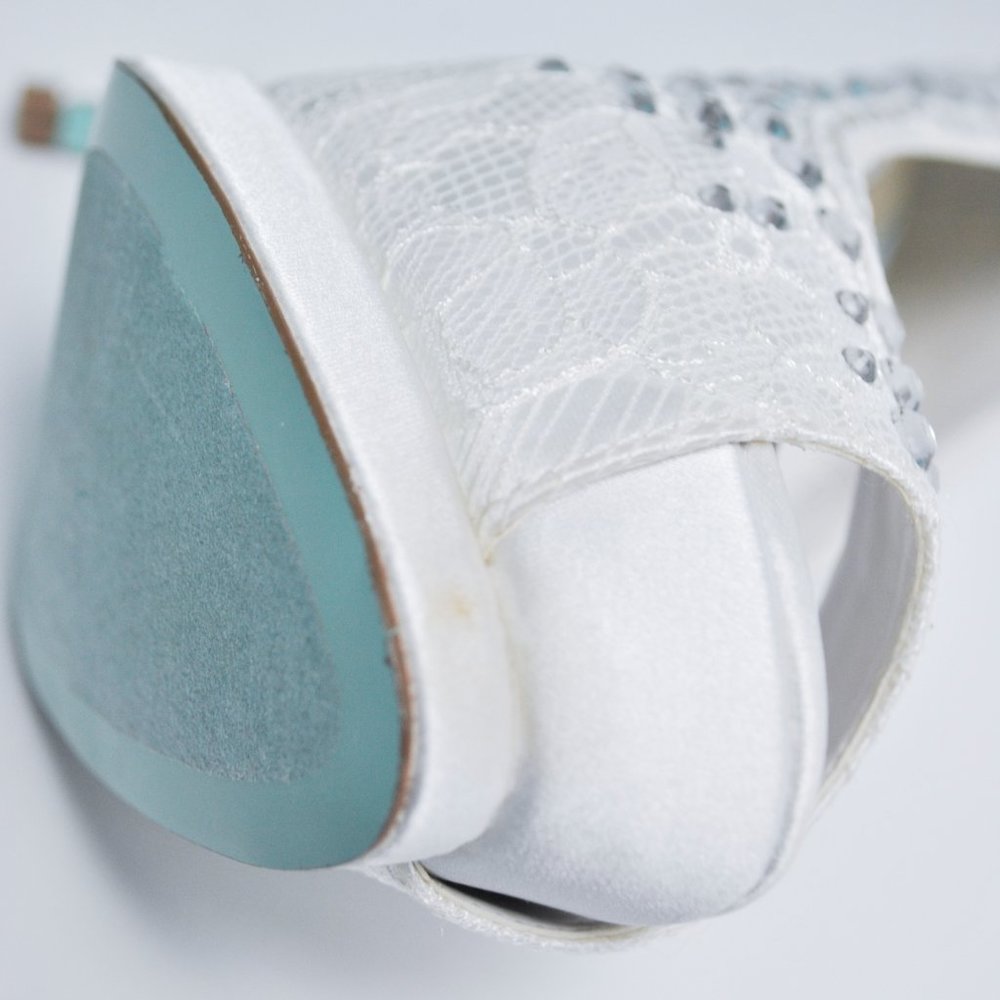 Betsy Johnson Something Blue Lace Heels w Rhinestones- FITS 7.5  (8.5 Actual Sz) - Picture 6 of 10